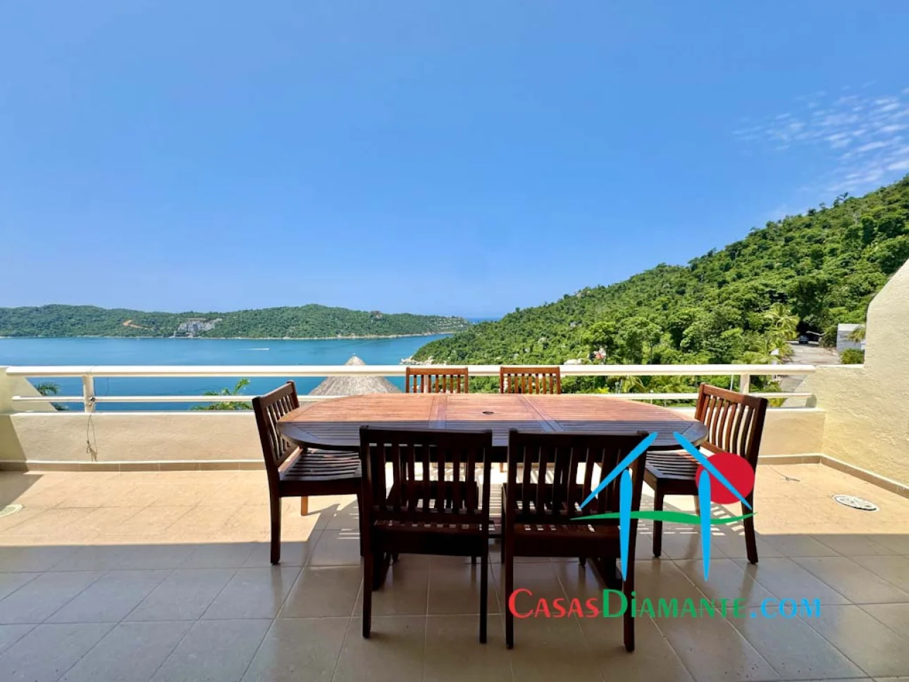 Departamento con terraza, vista al mar y jacuzzi privado