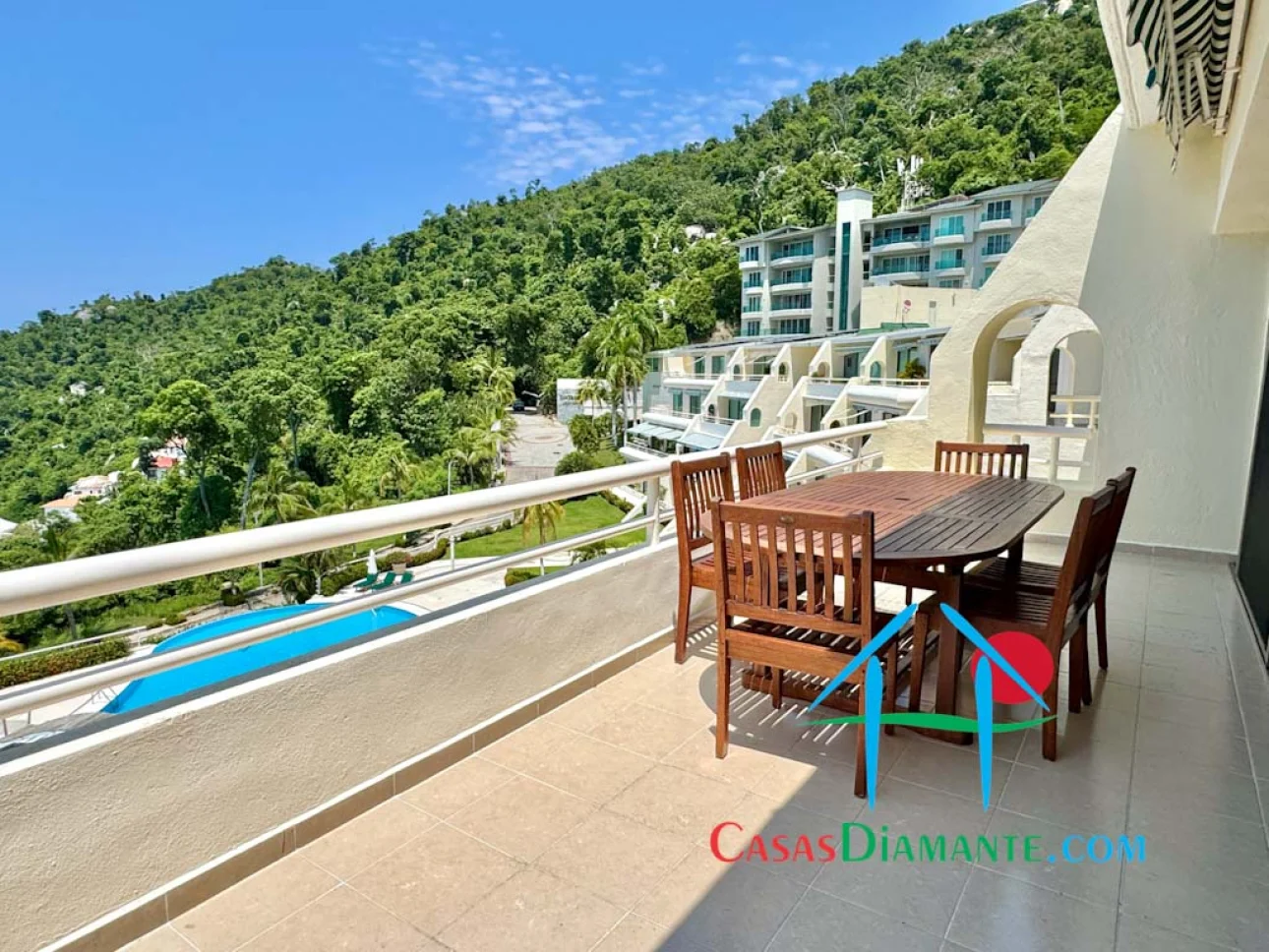 Departamento con terraza, vista al mar y jacuzzi privado