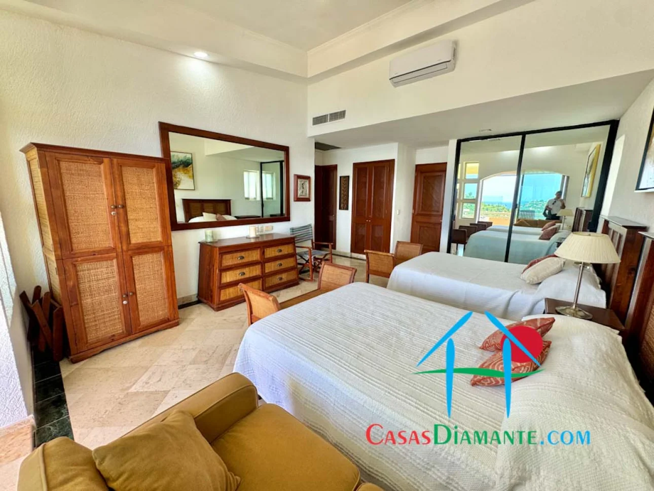 Departamento con terraza, vista al mar y jacuzzi privado