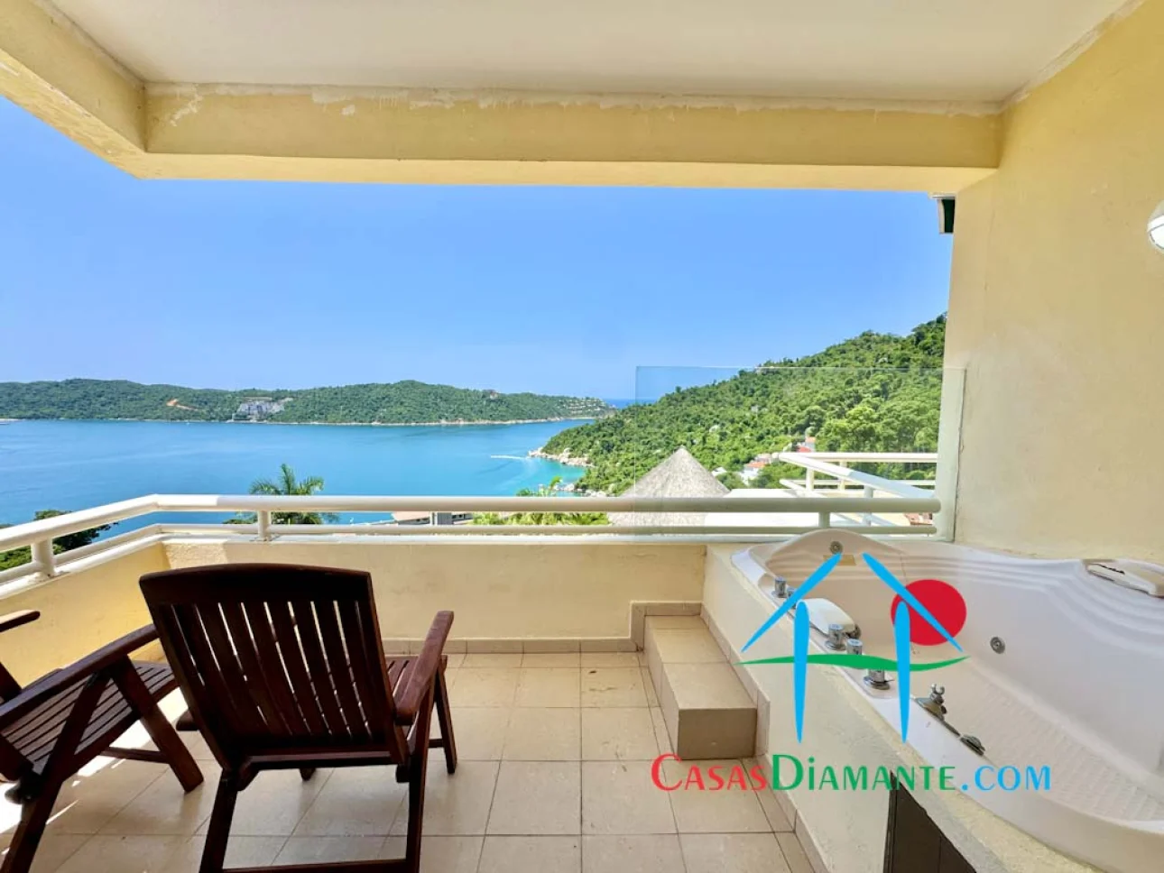 Departamento con terraza, vista al mar y jacuzzi privado
