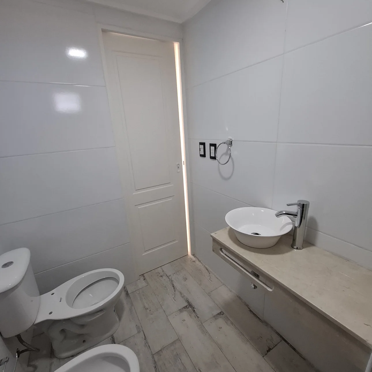 DEPTO A ESTRENAR SEMIPISO 3 AMBIENTES CON PATIO PROPIO