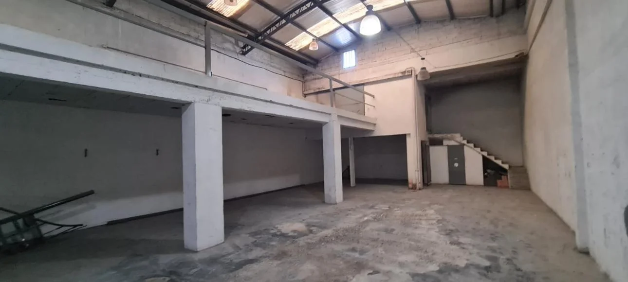 SE ALQUILA GALPON DEPOSITO COMERCIAL