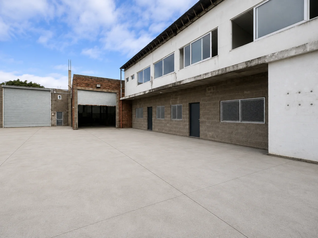 Galpon 760 m² a Estrenar + 250 m² de Oficinas a m A. Márquez