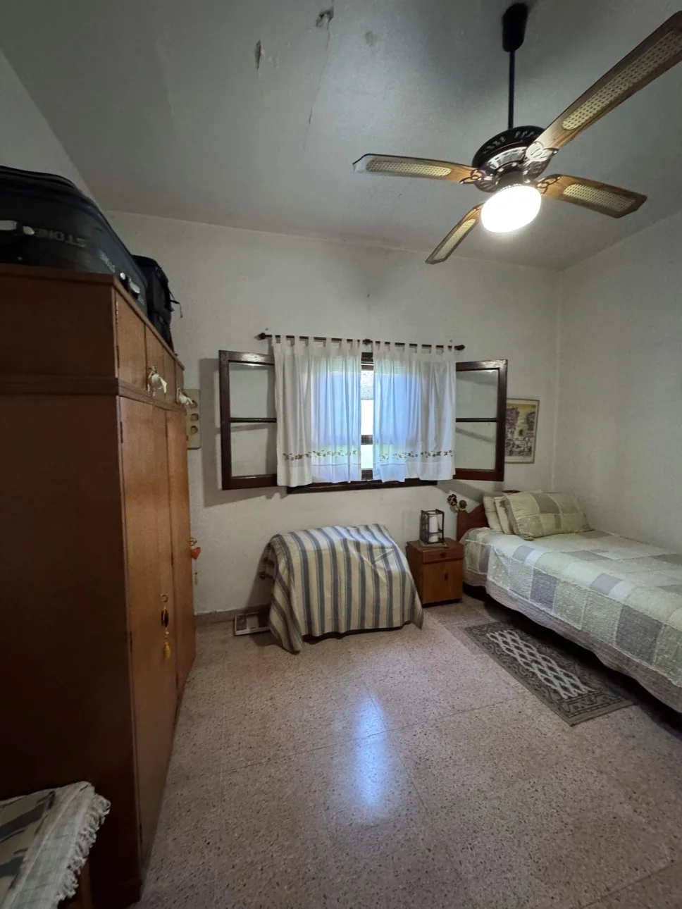 CASA DE TRES AMBIENTES SOBRE LOTE PROPIO