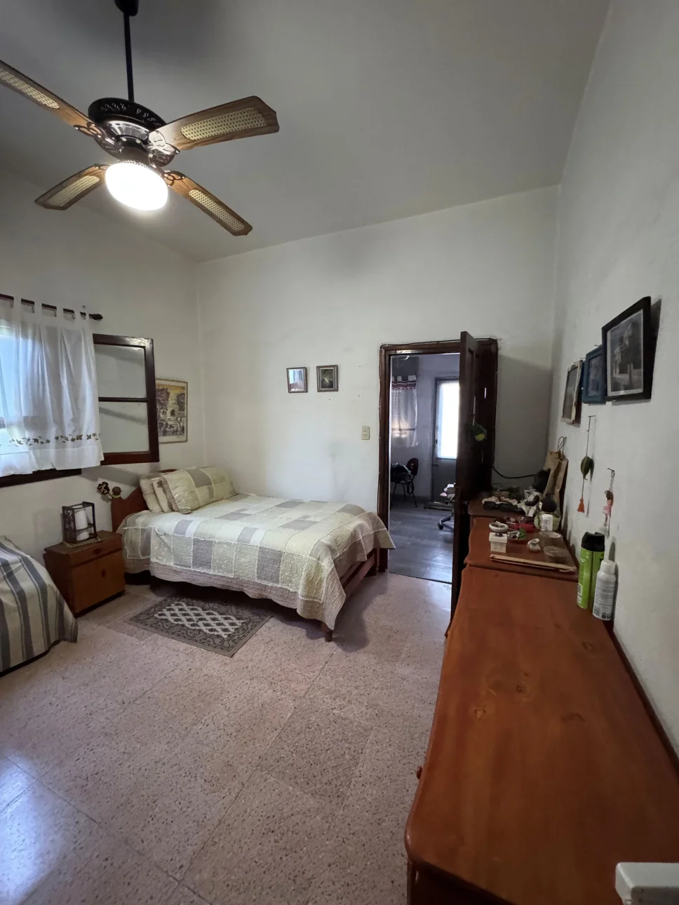 CASA DE TRES AMBIENTES SOBRE LOTE PROPIO
