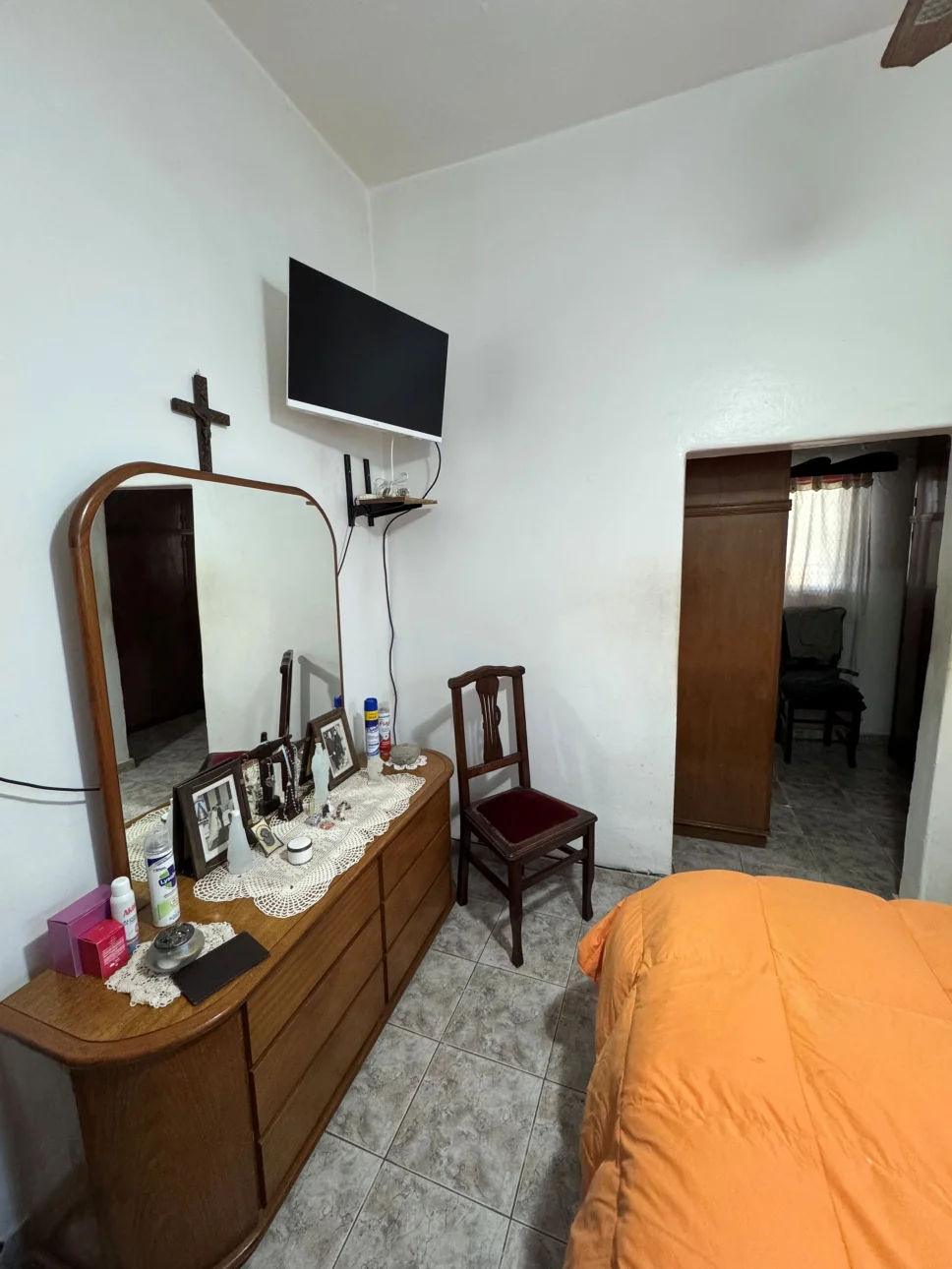 CASA DE TRES AMBIENTES SOBRE LOTE PROPIO