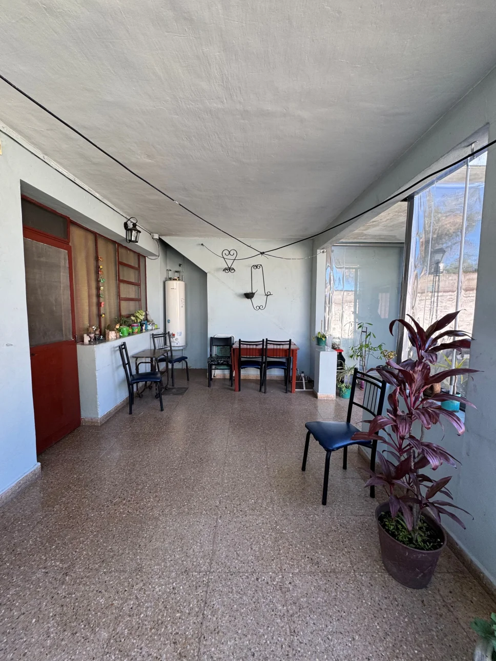 CASA DE TRES AMBIENTES SOBRE LOTE PROPIO