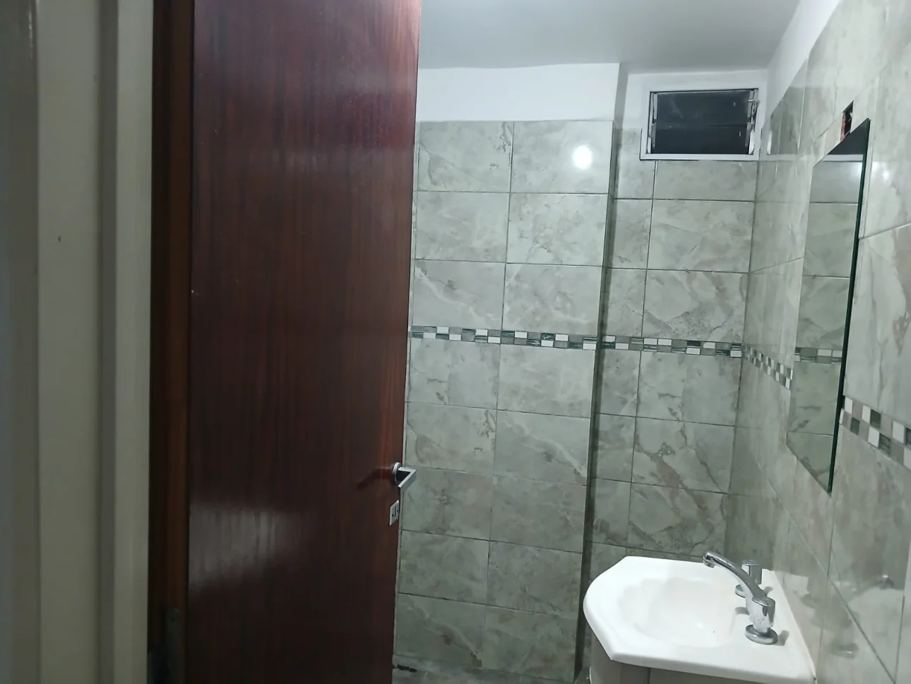 DEPARTAMENTO EN ALQUILER  EN G. CATAN