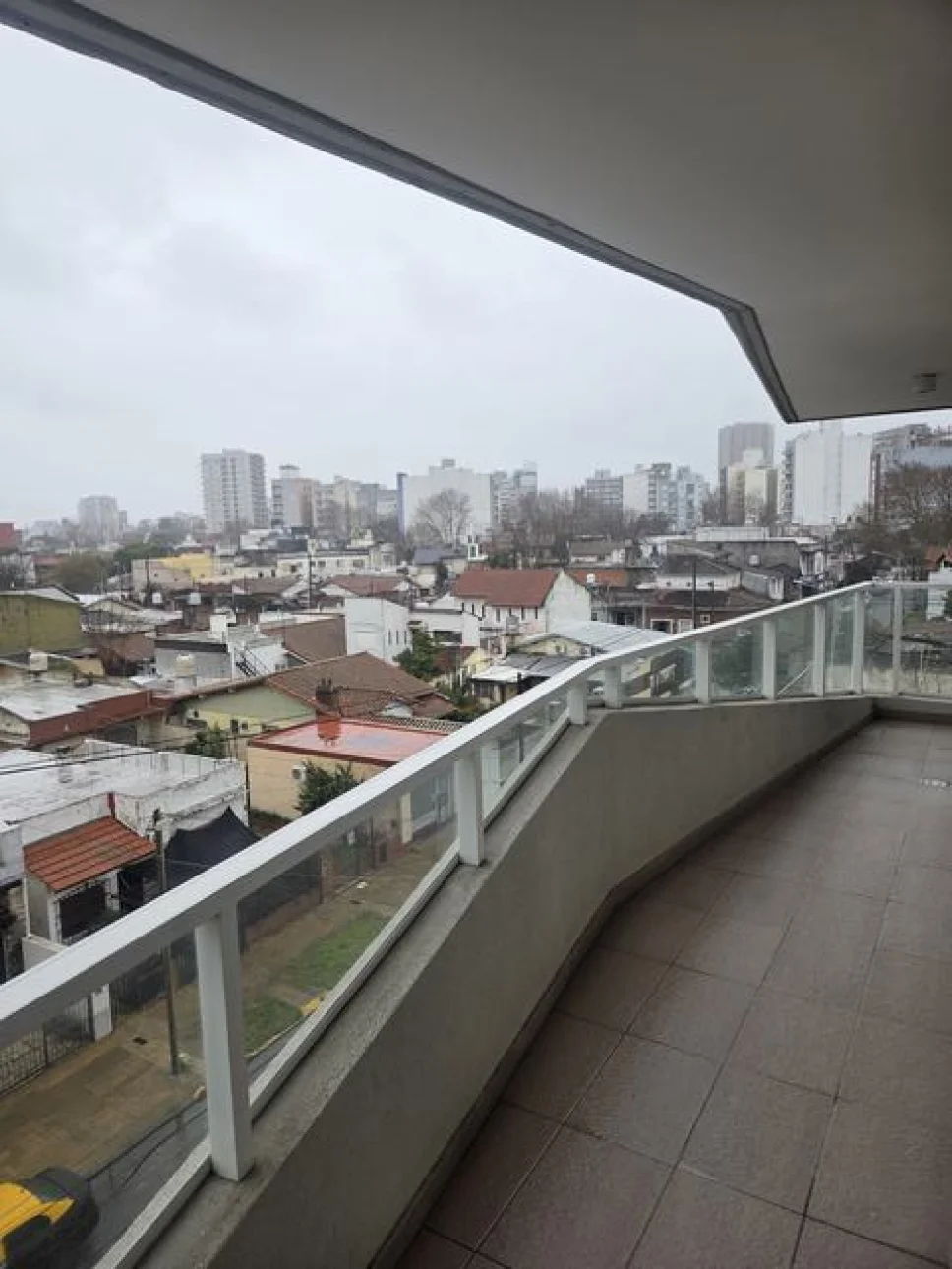 DEPARTAMENTO 3 AMB A ESTRENAR CASEROS