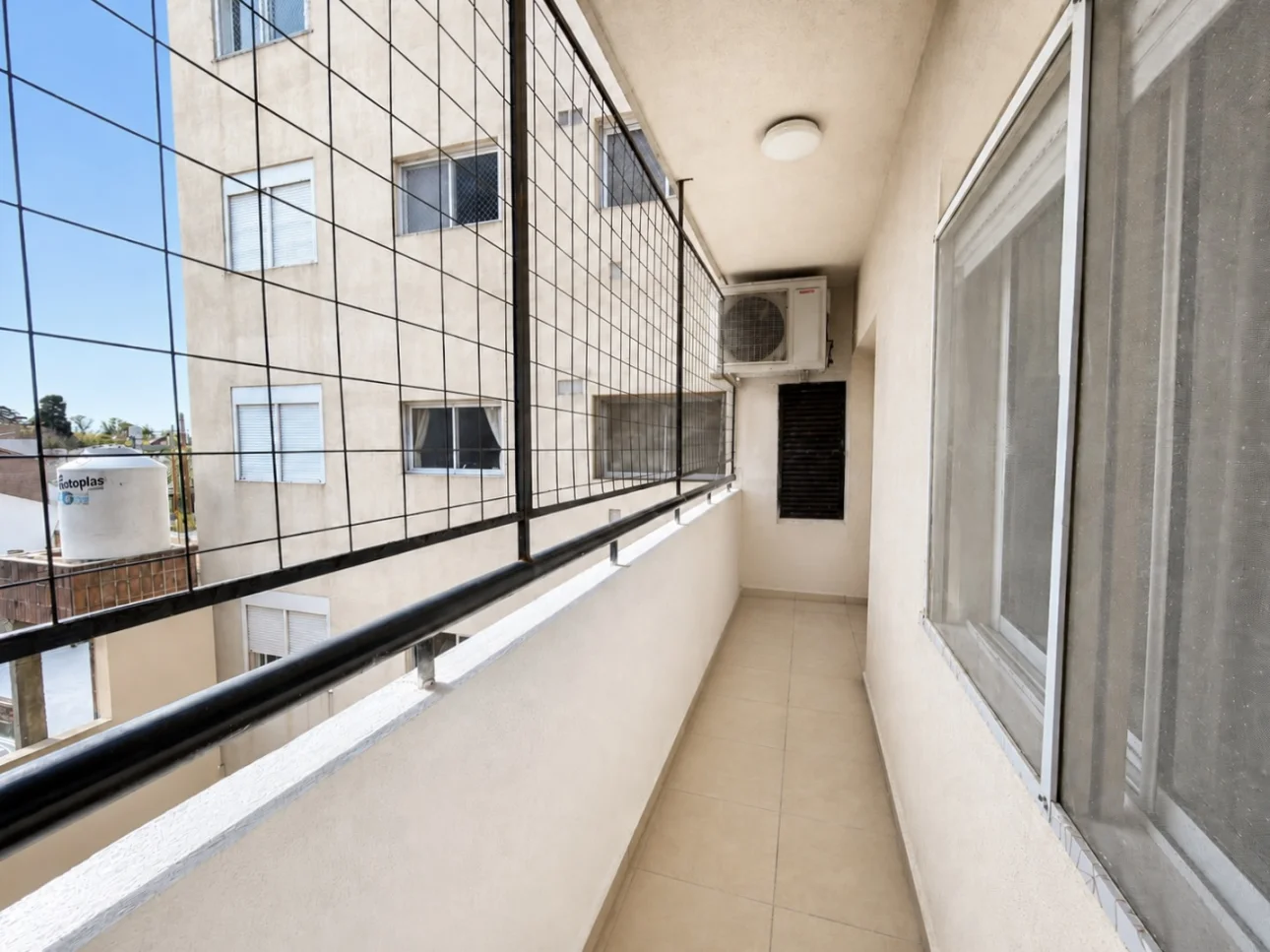 Departamento de 2 ambientes con balcon