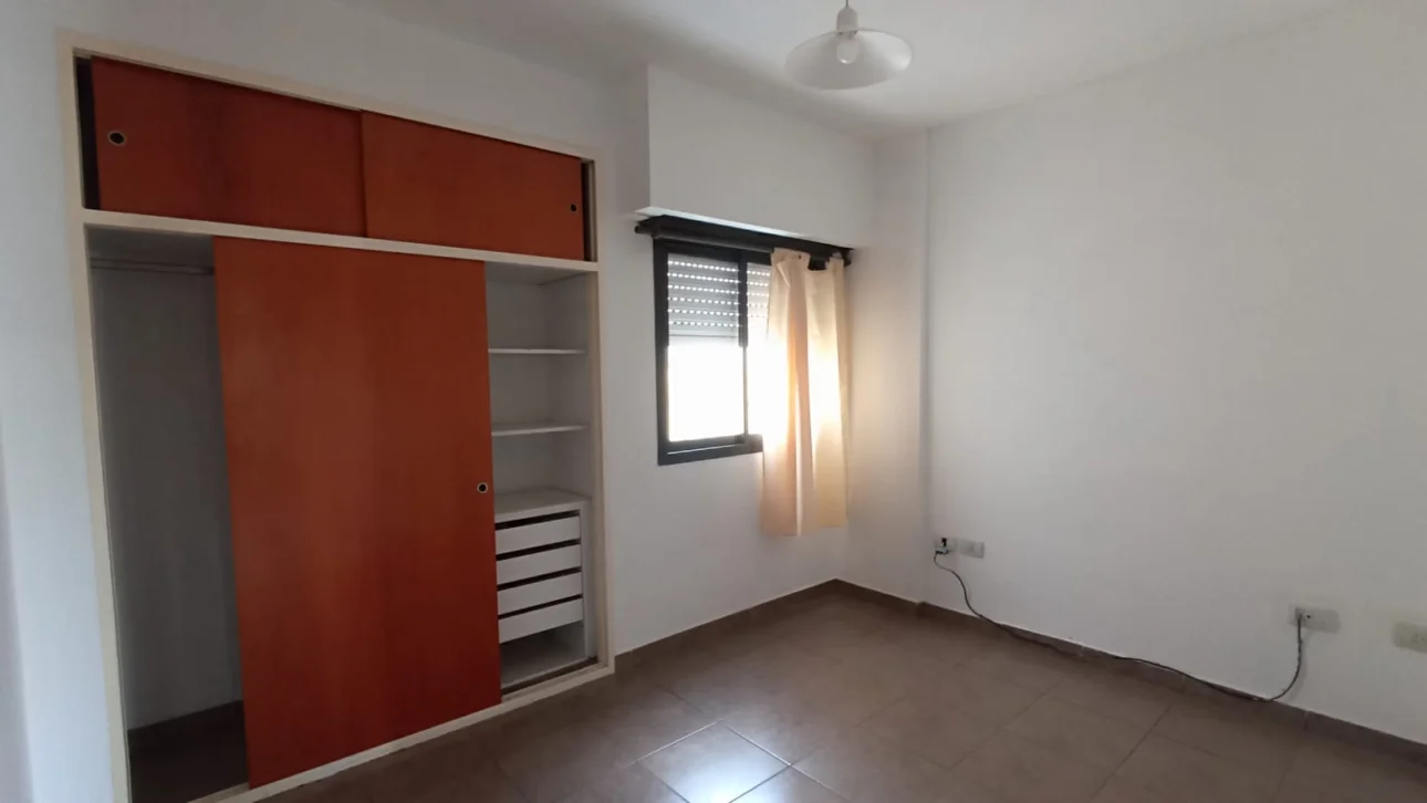 DEPARTAMENTO 2 AMBIENTES CON BALCON AL FRENTE