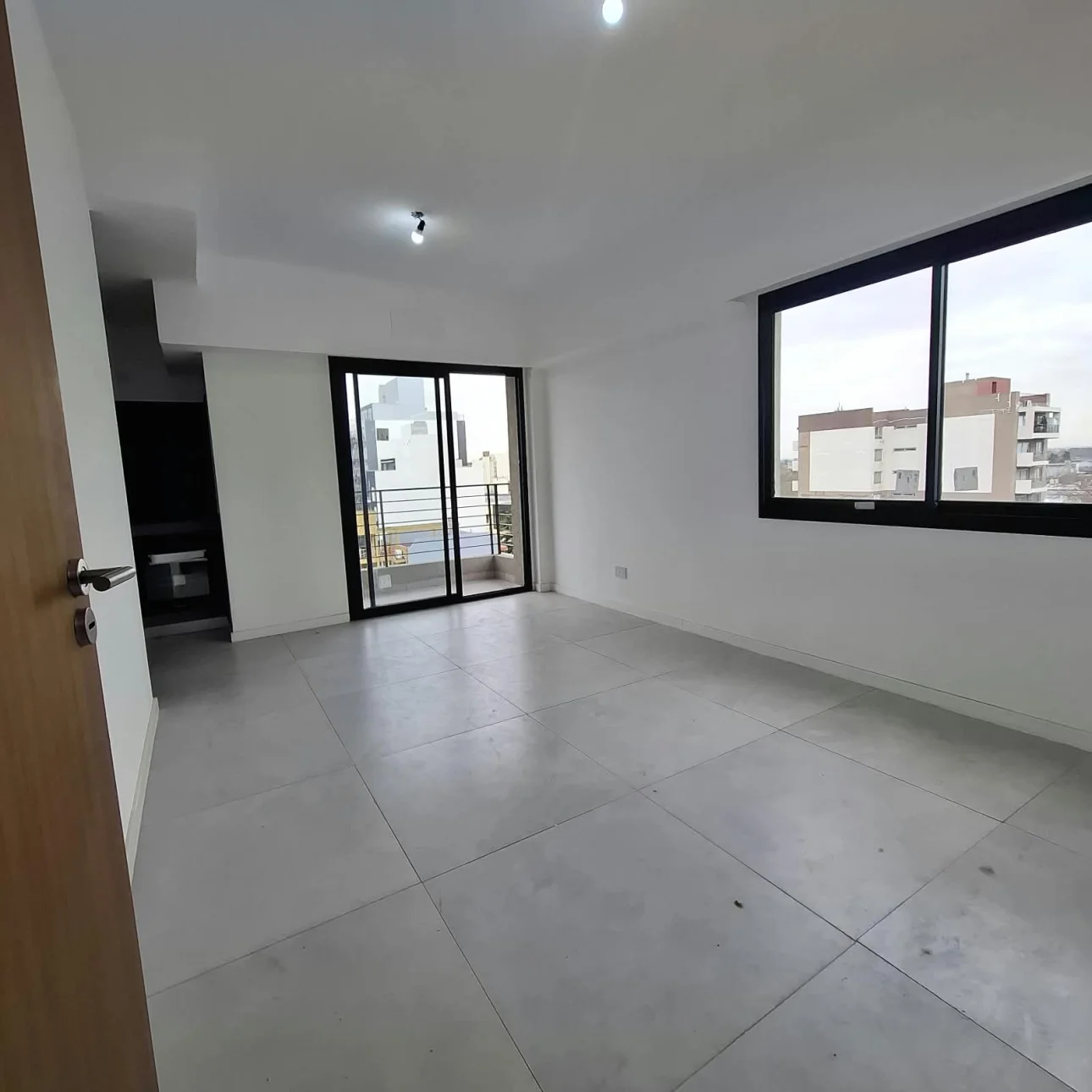 Departamento 2 Amb. balcon-  Caseros