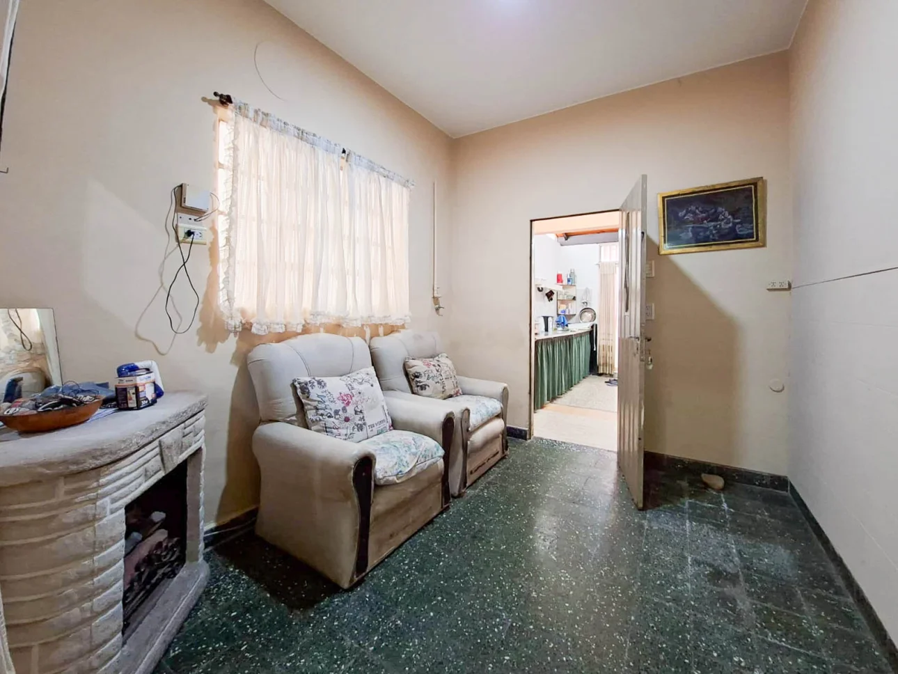 CASA CON MUCHO POTENCIAL-VENTA -V.BALLESTER
