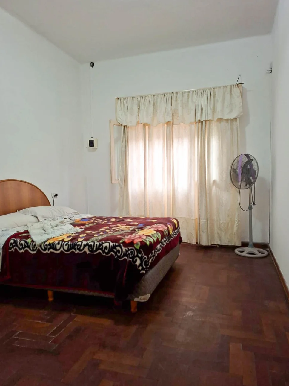 CASA CON MUCHO POTENCIAL-VENTA -V.BALLESTER