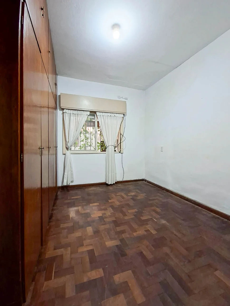 CASA CON MUCHO POTENCIAL-VENTA -V.BALLESTER