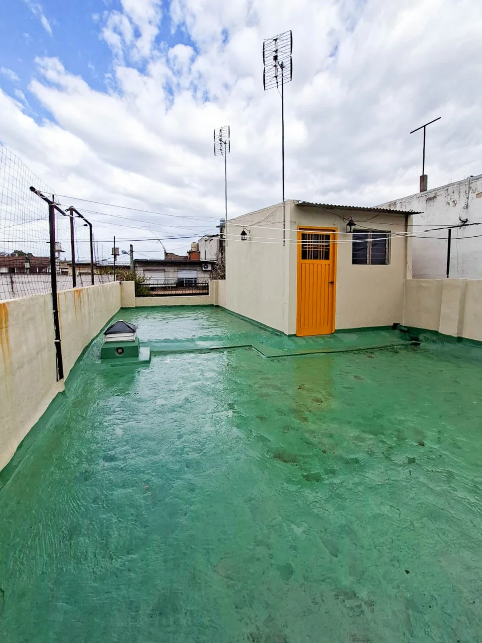 CASA CON MUCHO POTENCIAL-VENTA -V.BALLESTER