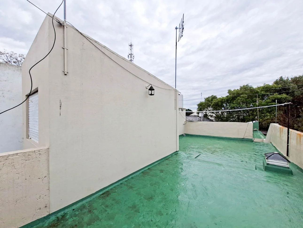 CASA CON MUCHO POTENCIAL-VENTA -V.BALLESTER