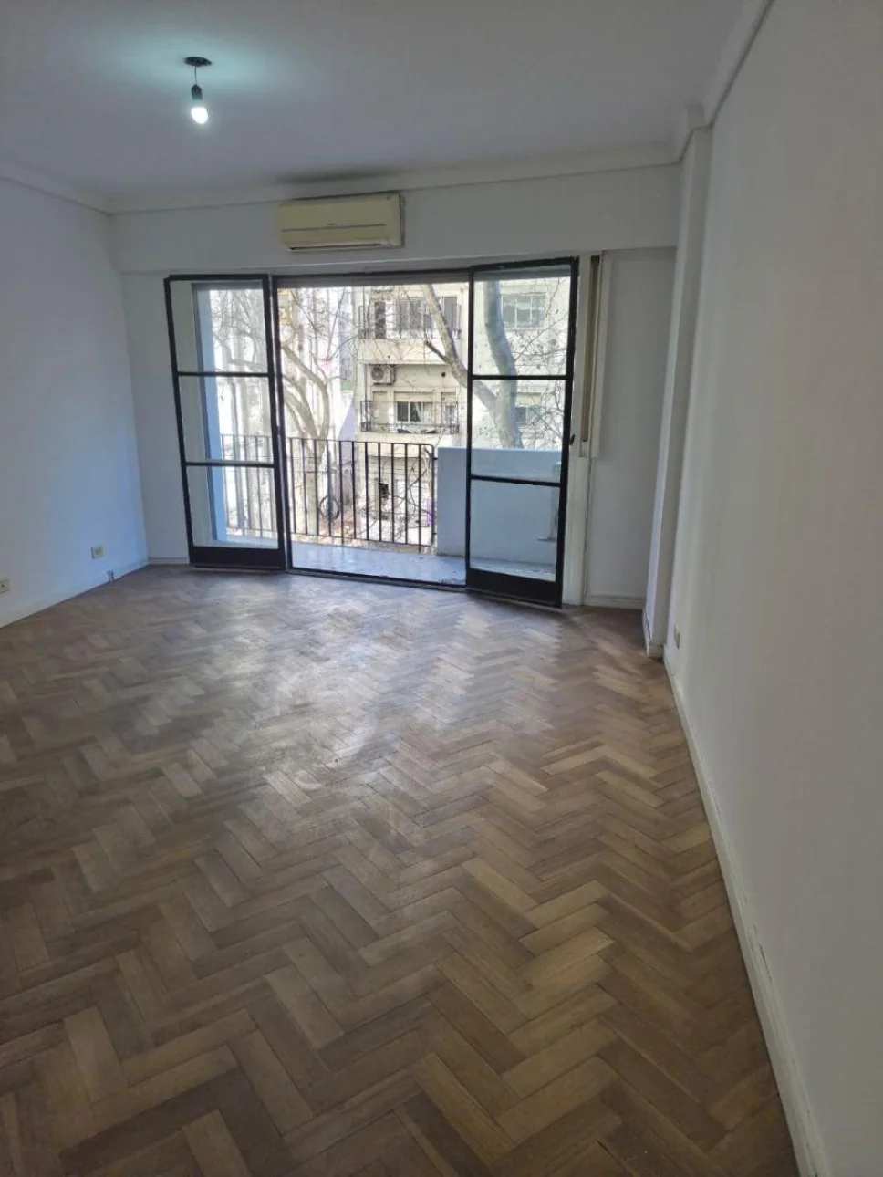 RECOLETA,SEMIPISO 3AMB,FRENTE,BALCON,LUMINOSO, EXCELENTE