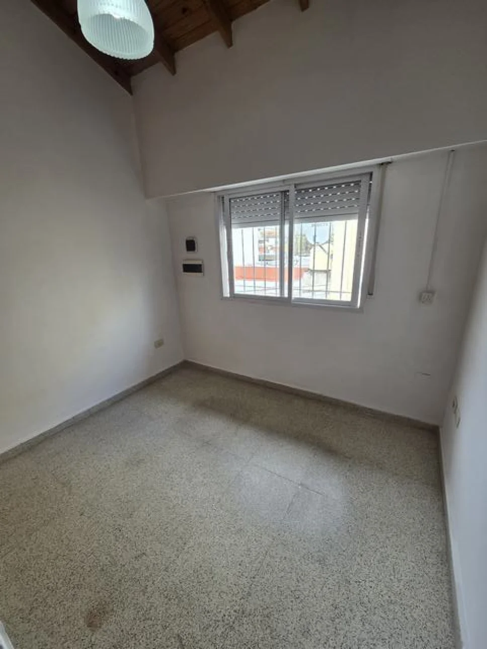 DEPARTAMENTO 3 AMB CON PATIO VILLA LIBERTAD