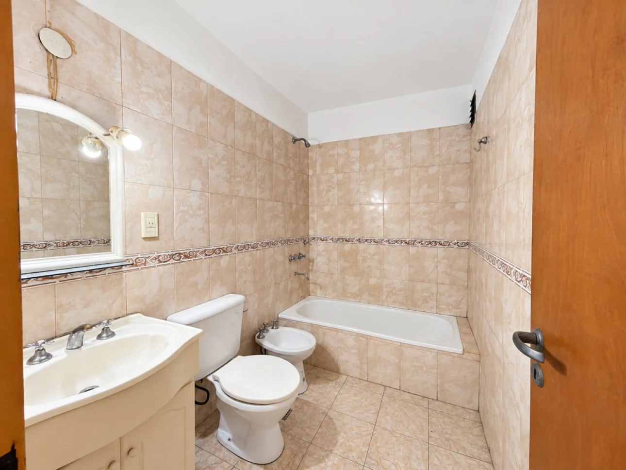 Departamento 3 ambientes con balcon