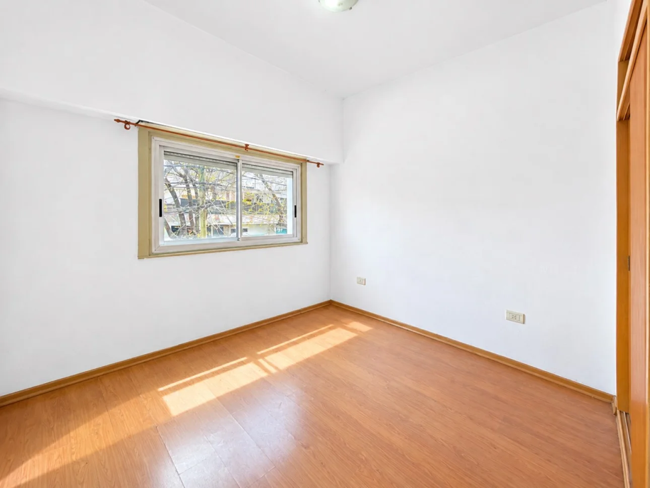 Departamento 3 ambientes con balcon