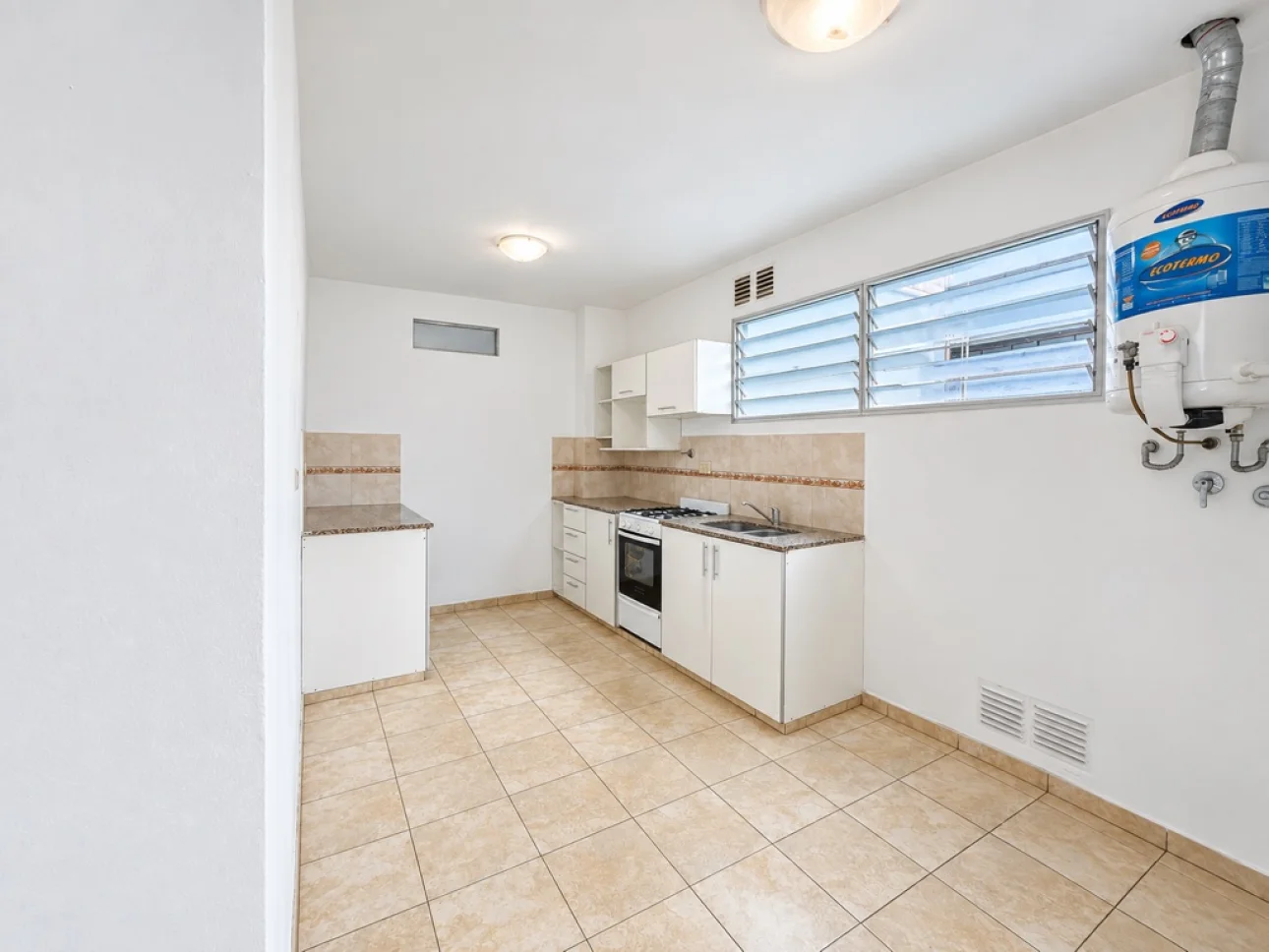 Departamento 3 ambientes con balcon