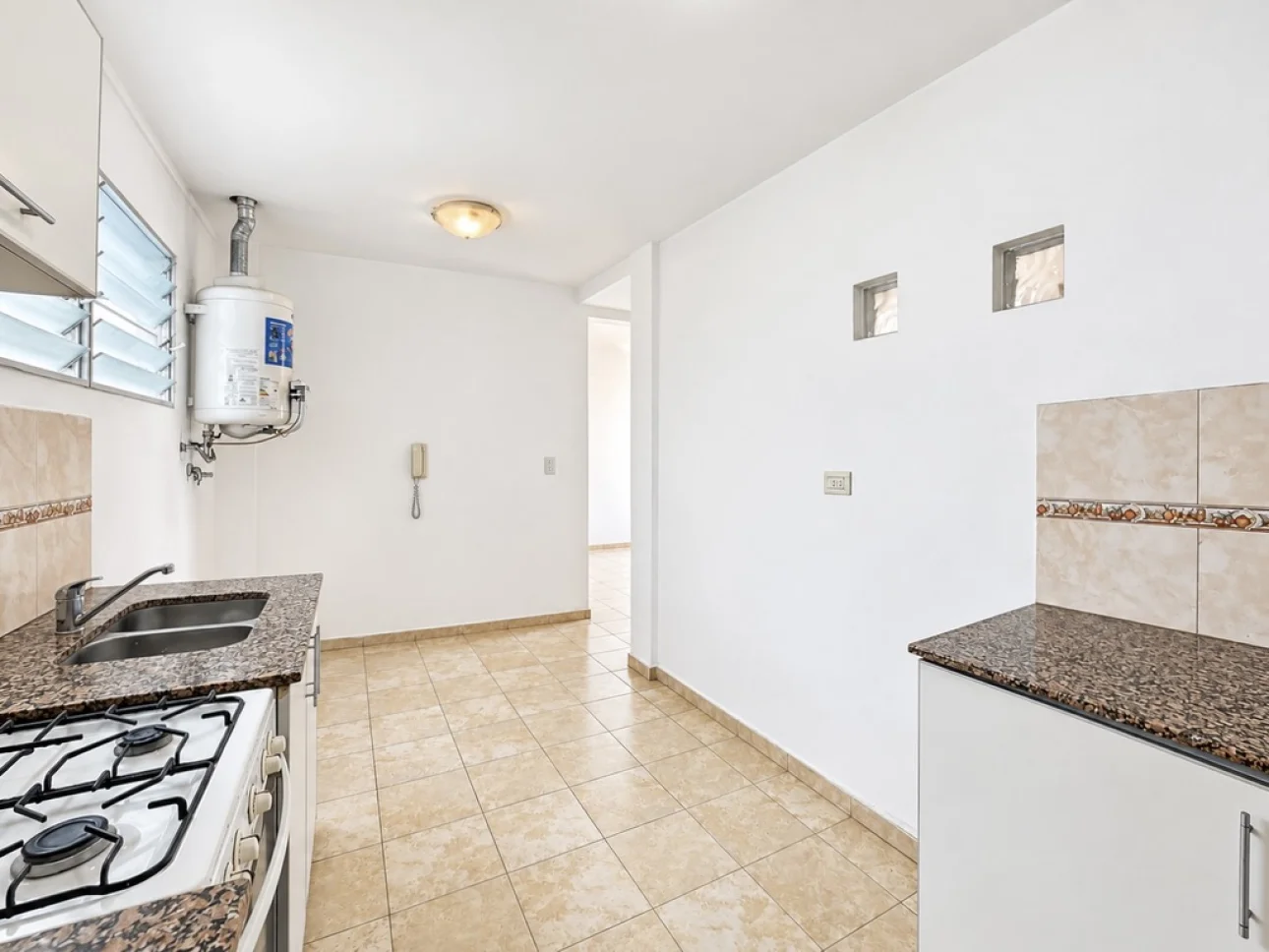 Departamento 3 ambientes con balcon