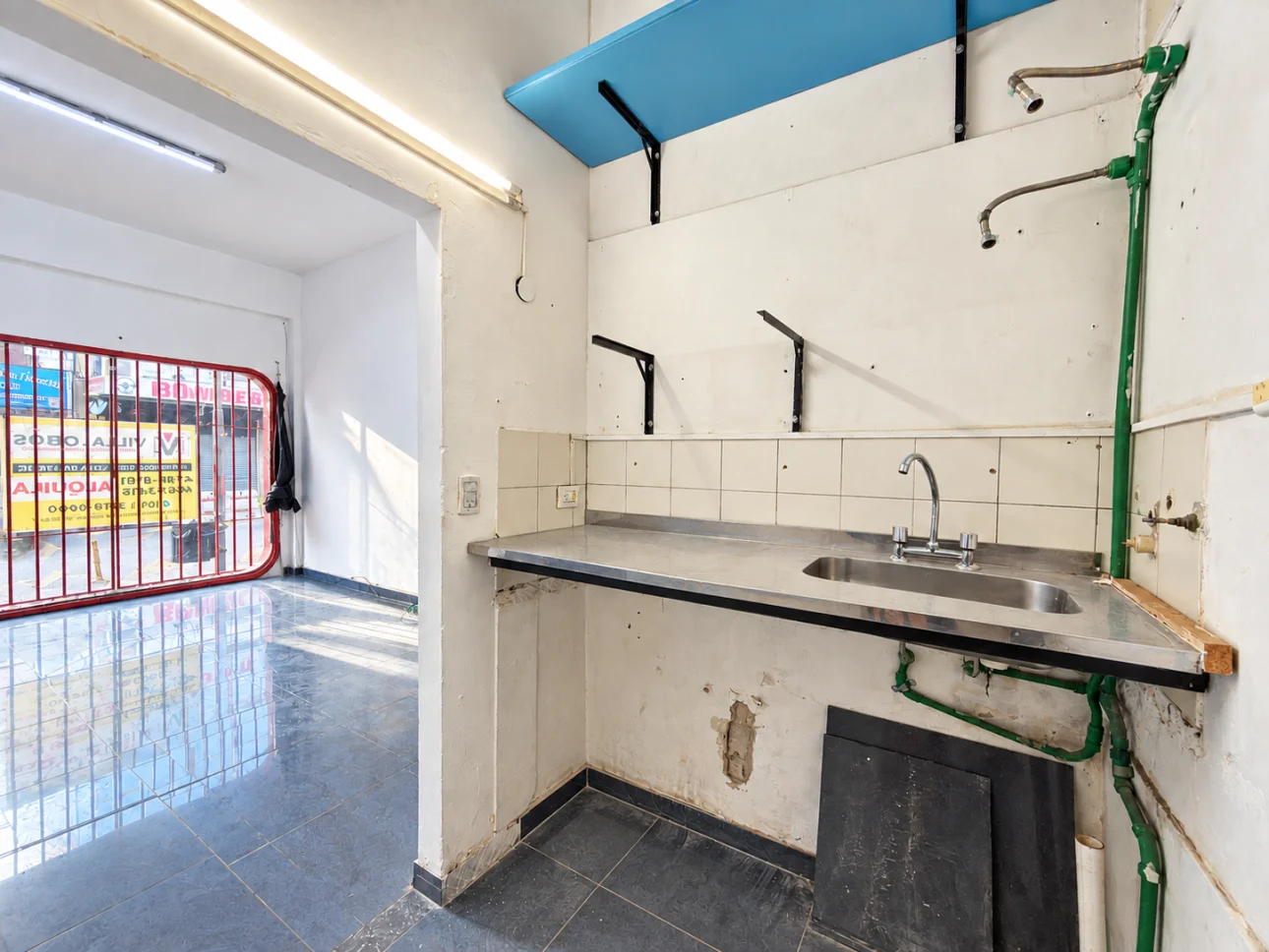Local comercial de 25 metros