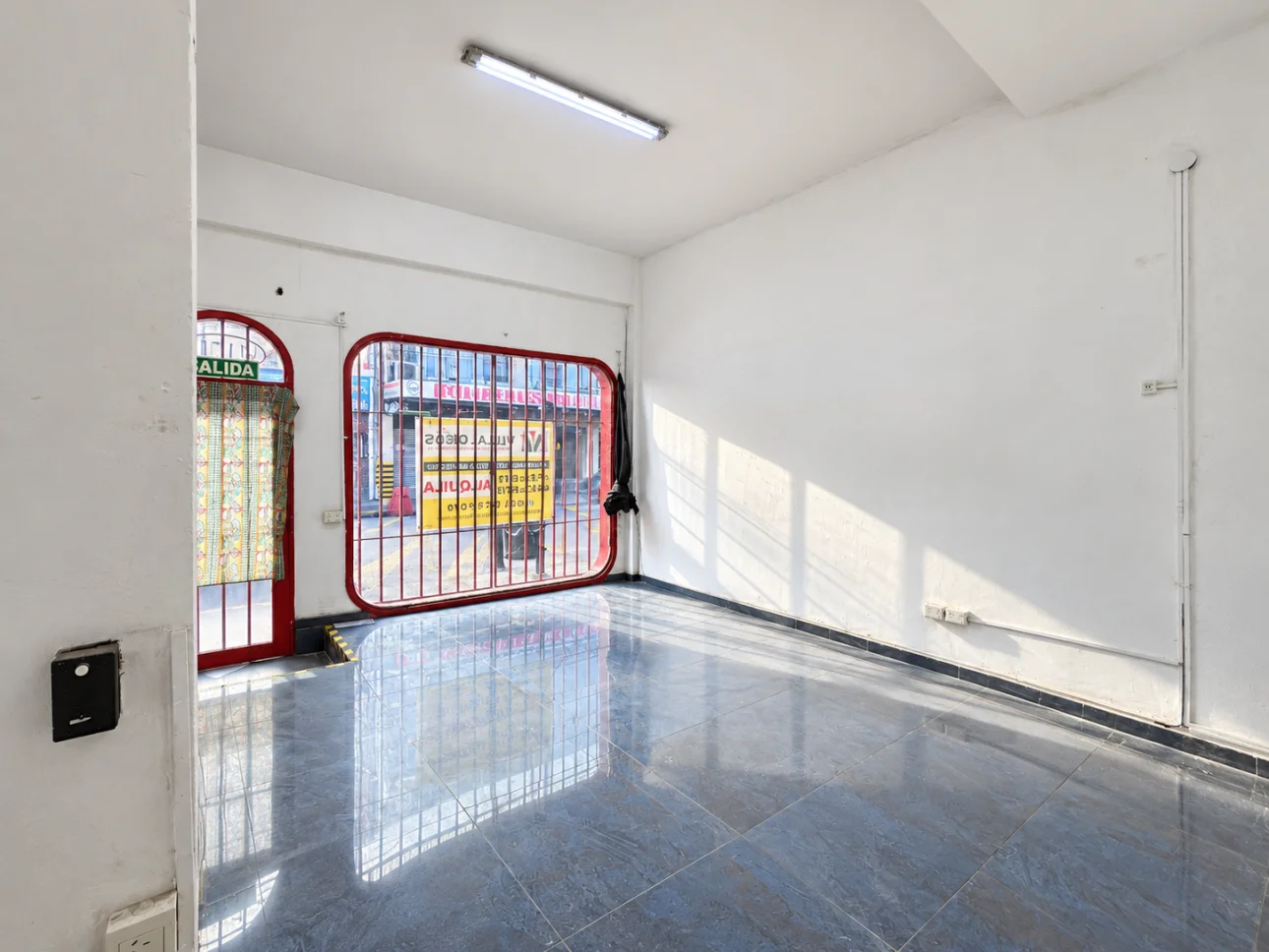 Local comercial de 25 metros
