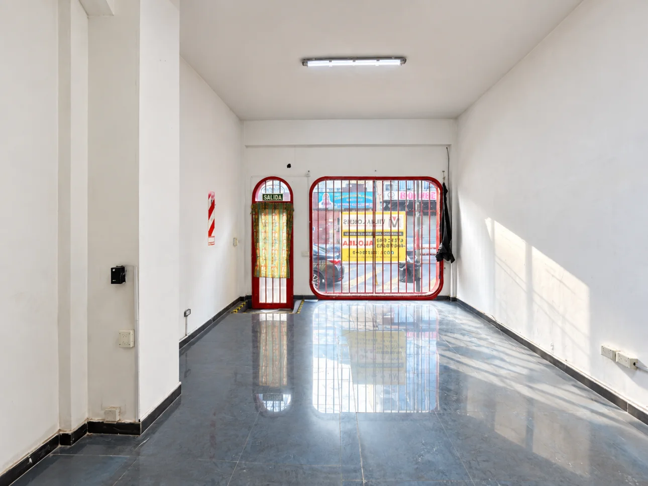Local comercial de 25 metros