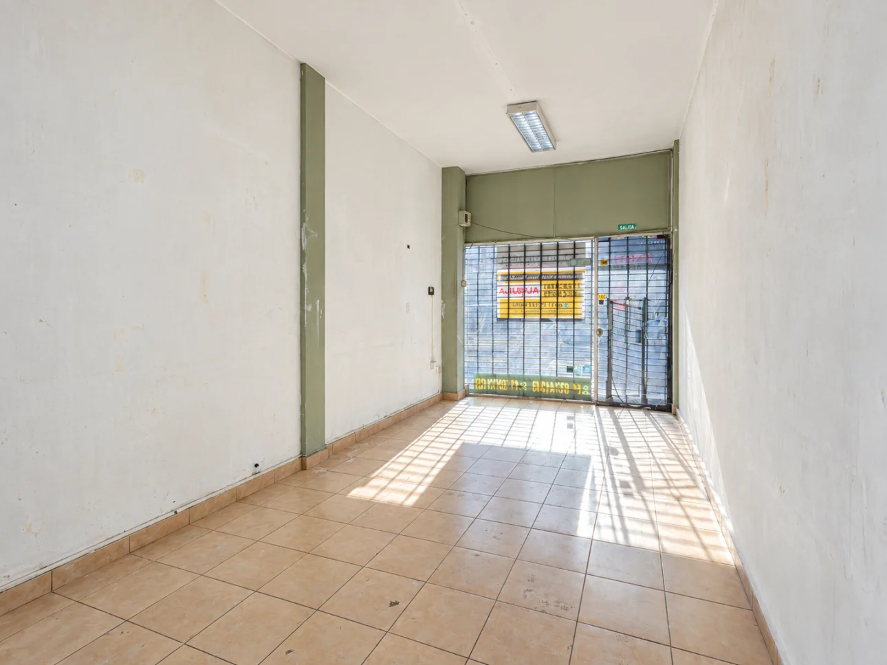 Local comercial de 25 metros