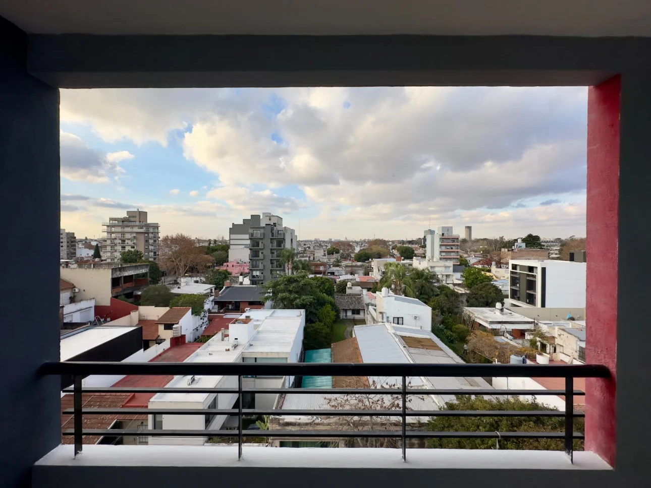 MONOAMBIENTE CON BALCON