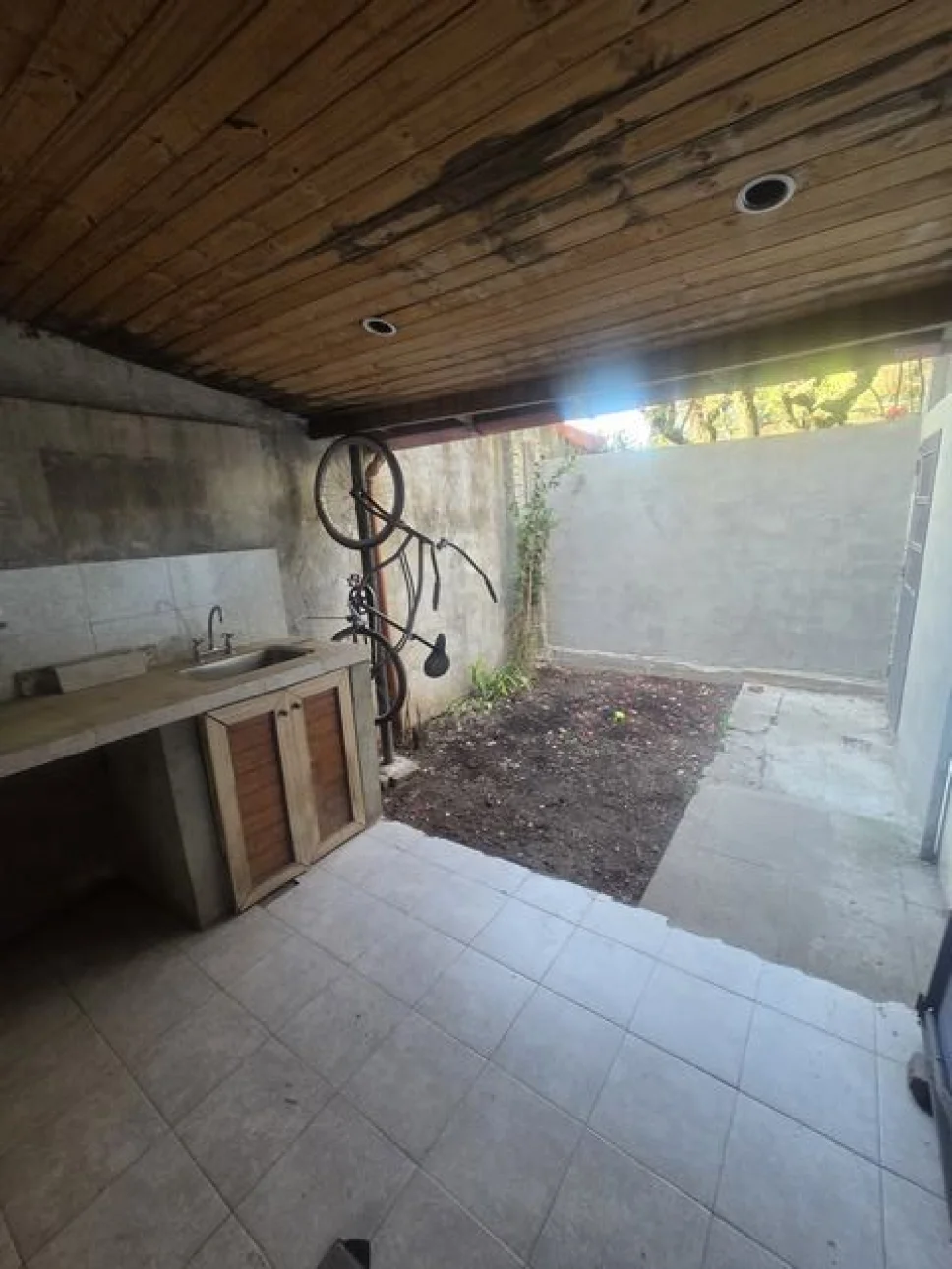 DEPARTAMENTO PH 3 AMB CON PARTIO VILLA BOSCH