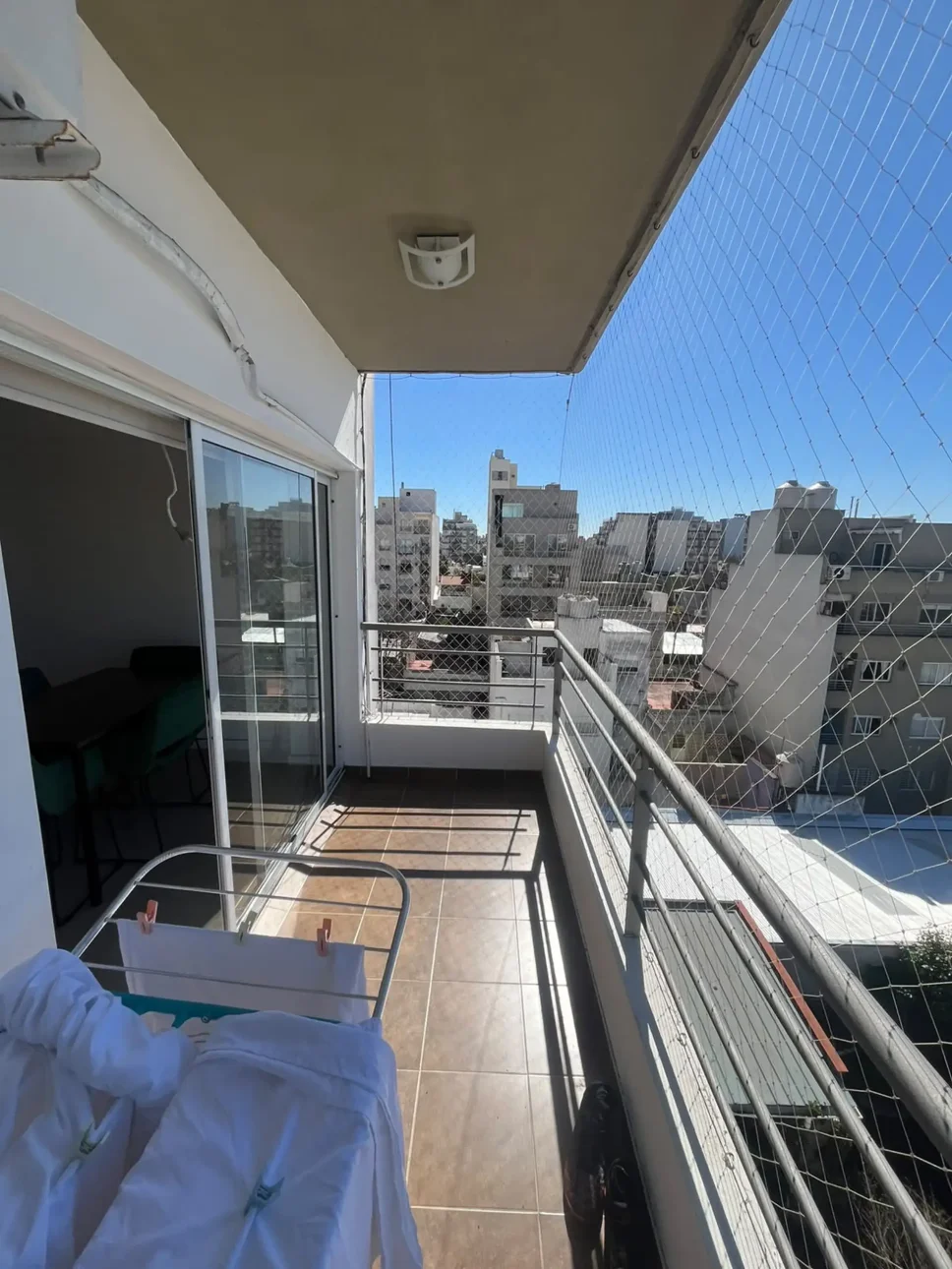HERMOSO DEPARTAMENTO DE 2 AMBIENTES CONTRAFRENTE CON BALCON