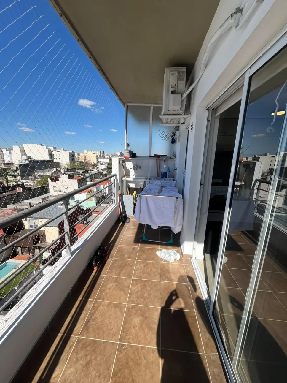 HERMOSO DEPARTAMENTO DE 2 AMBIENTES CONTRAFRENTE CON BALCON