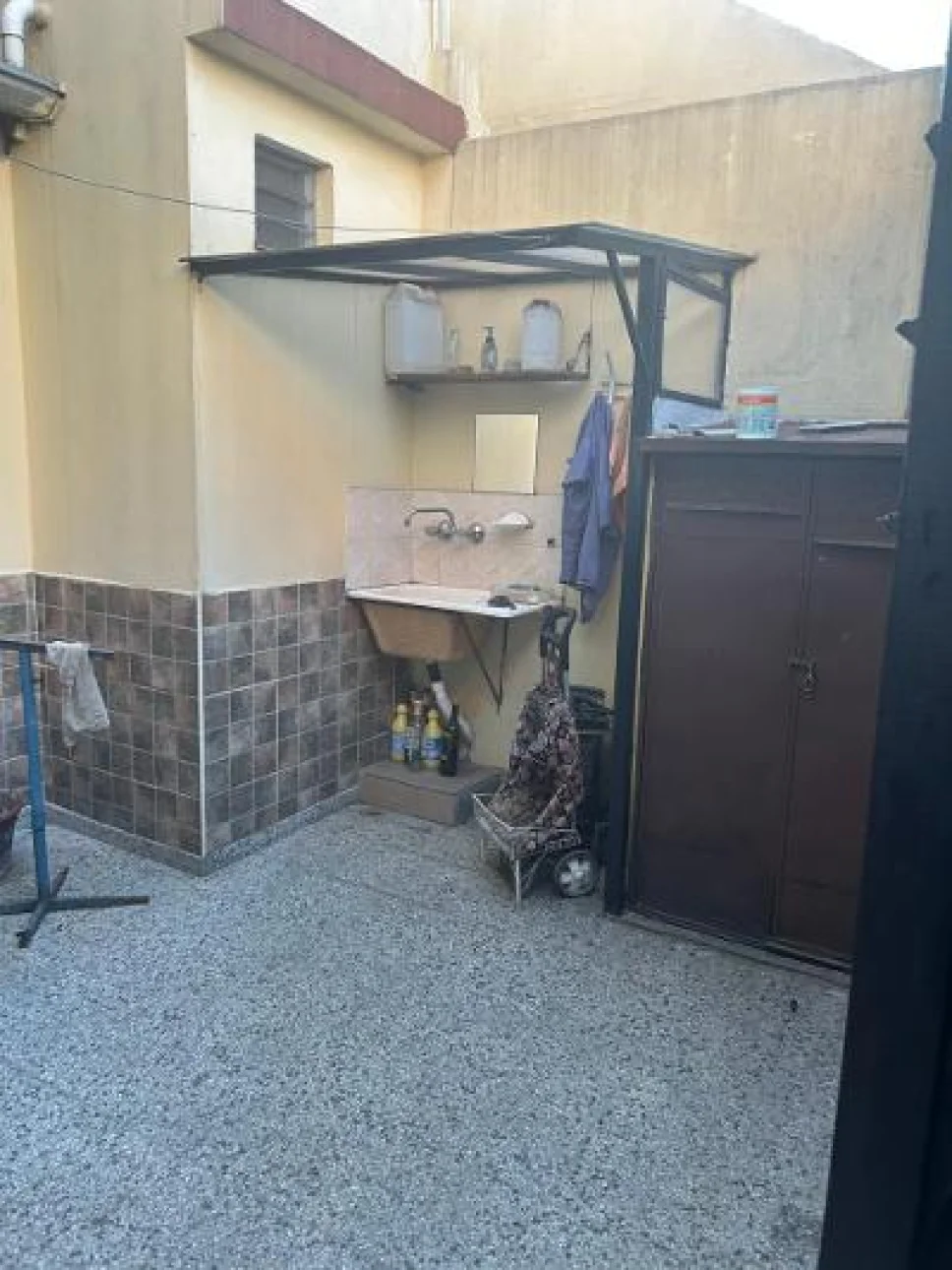 GALPON Y CASA MULTIFAMILIAR