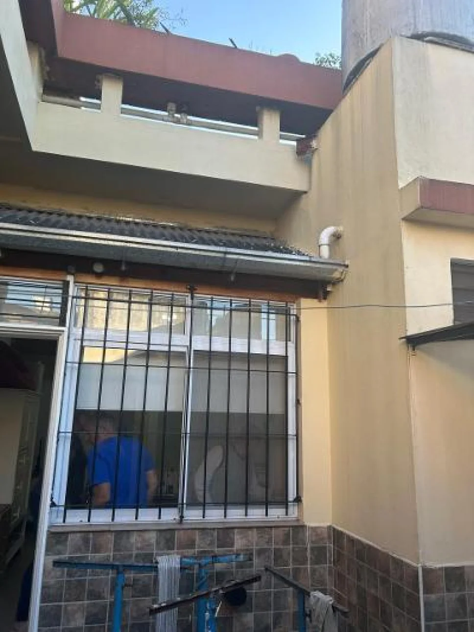 GALPON Y CASA MULTIFAMILIAR