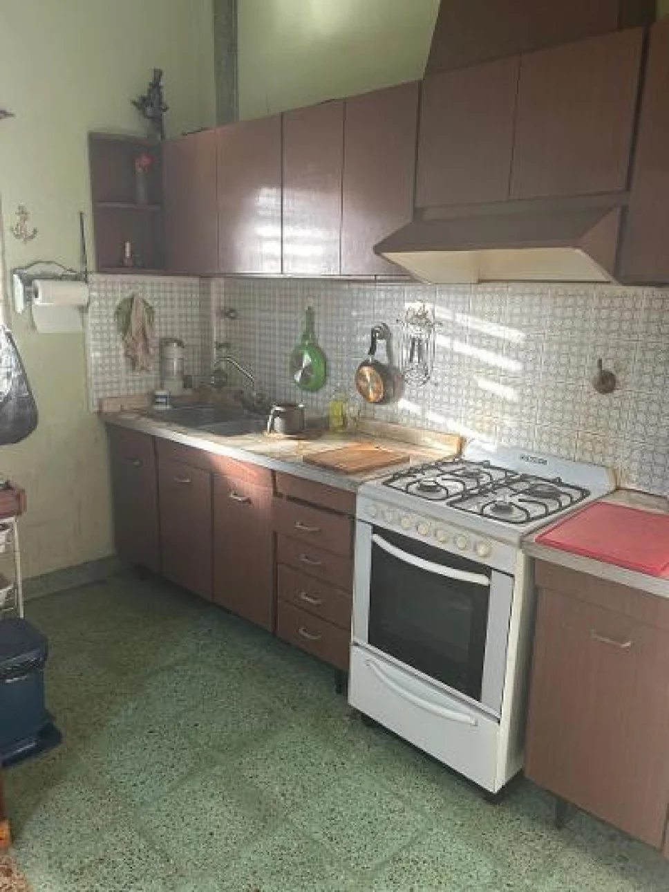 GALPON Y CASA MULTIFAMILIAR