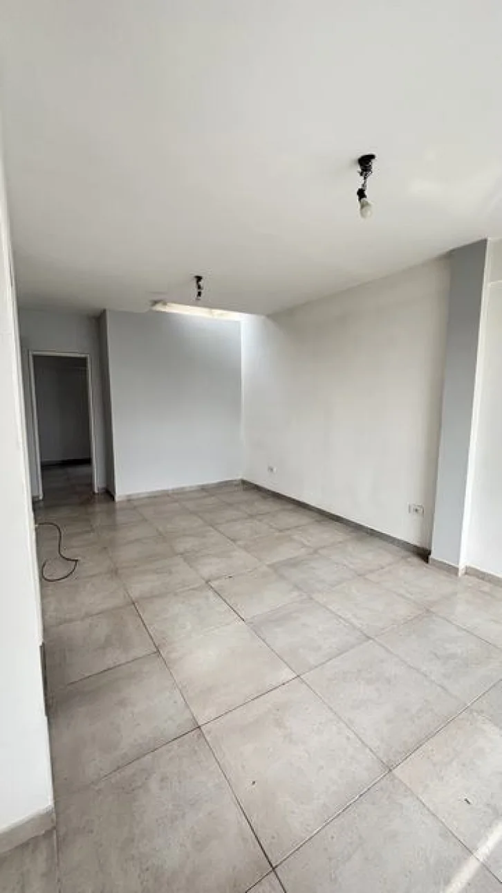 ALQUILER 2 AMB CON TERRAZA PROPIA