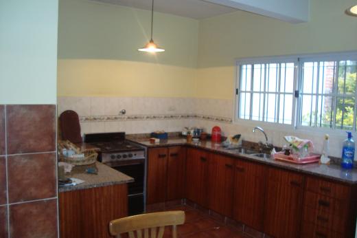 San Martin Ctro: Casa 2 Plantas lote 8,66 x 45 c/ Parque Jardin de 8,66 x 20 libre.