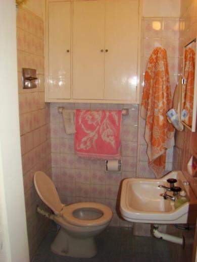 CHALET 4 AMB. SOBRE CALLE TORREALDAY